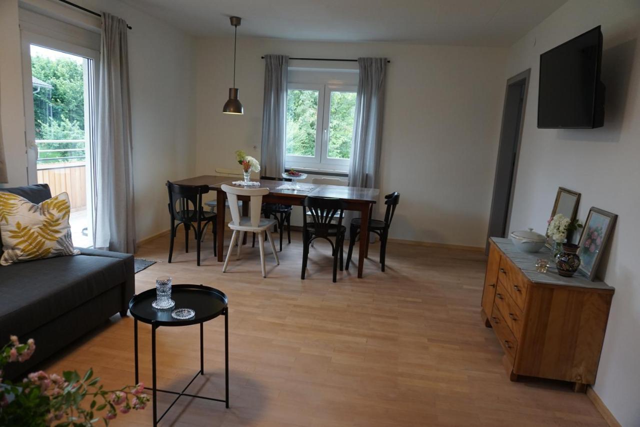 Wohnung Erdgeschoss Mit 3 Schlafzimmer In Ruhiger Gegend Mader Exterior foto